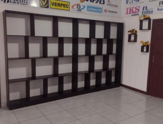 Prateleiras Oficina Mecânica Sinop