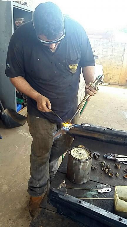 Reforma de Tratores de Esteira